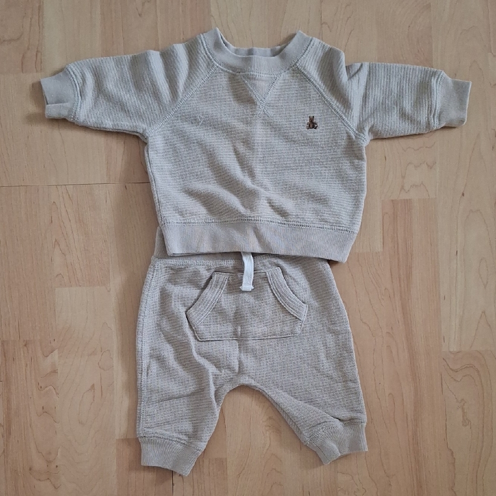 GAP Baby Matching Tan Jogger Set 0-3m Gender Neutral